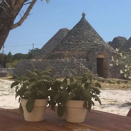 Borgo Trulli 1789, Residenze Storiche オストゥーニ