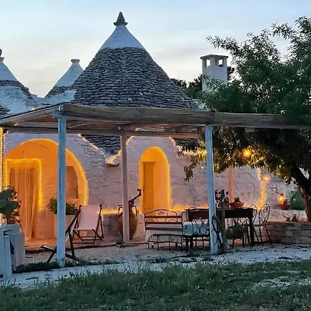 Borgo Trulli 1789, Residenze Storiche オストゥーニ